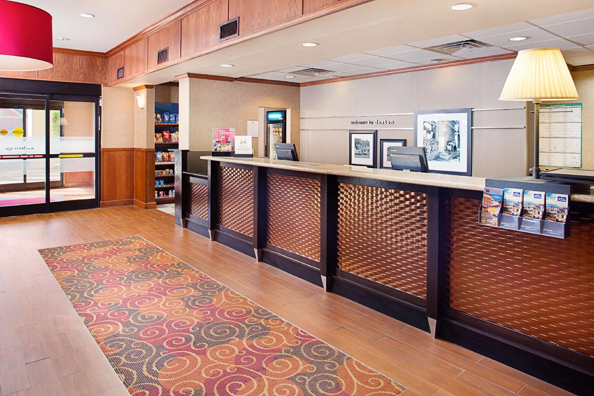Hampton Inn & Suites Denton Eksteriør bilde