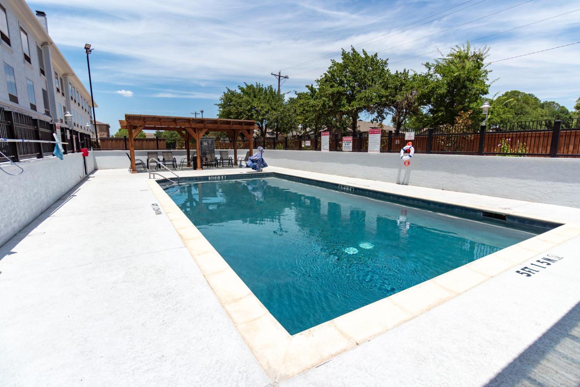 Hampton Inn & Suites Denton Eksteriør bilde