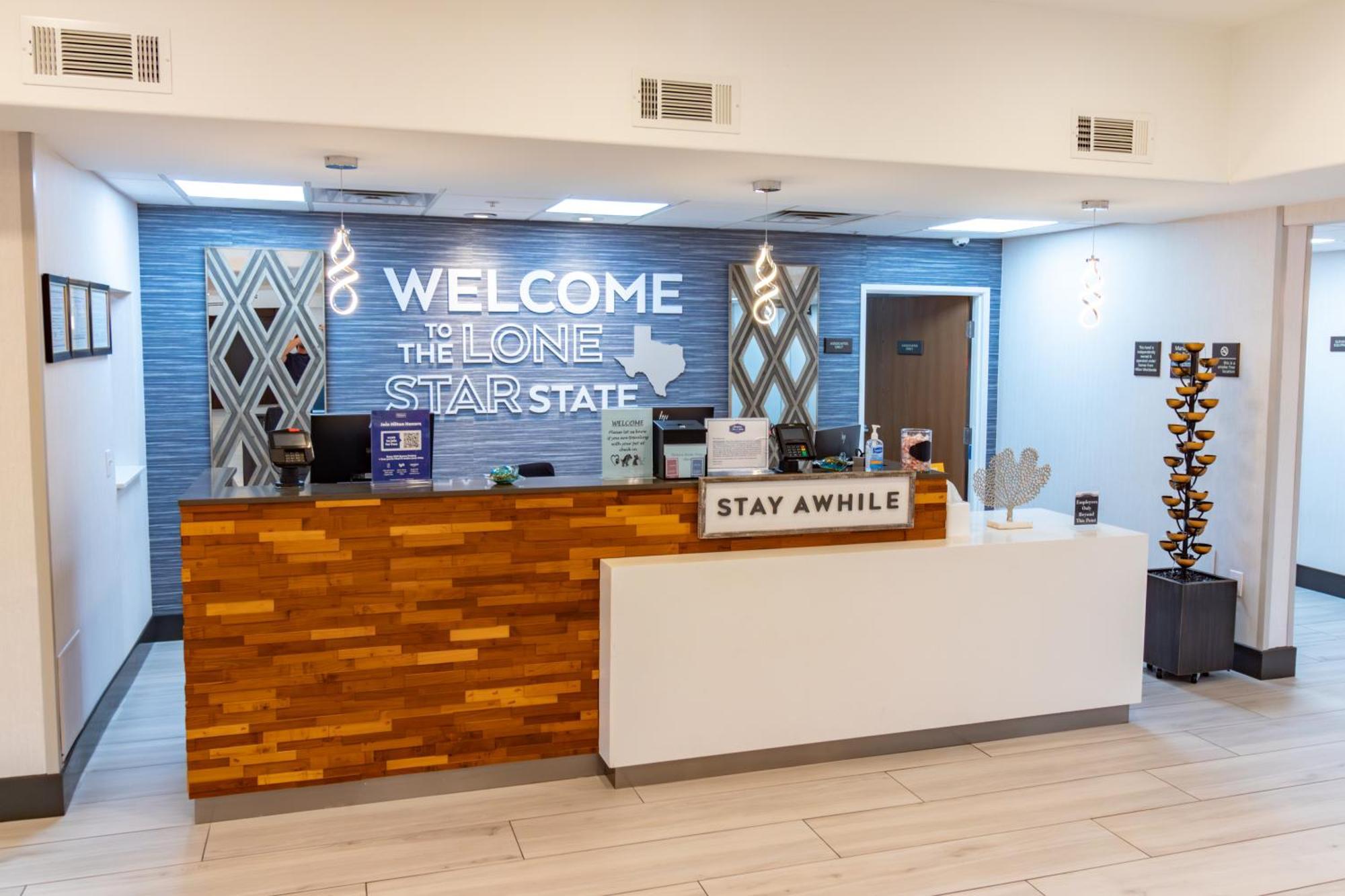 Hampton Inn & Suites Denton Eksteriør bilde