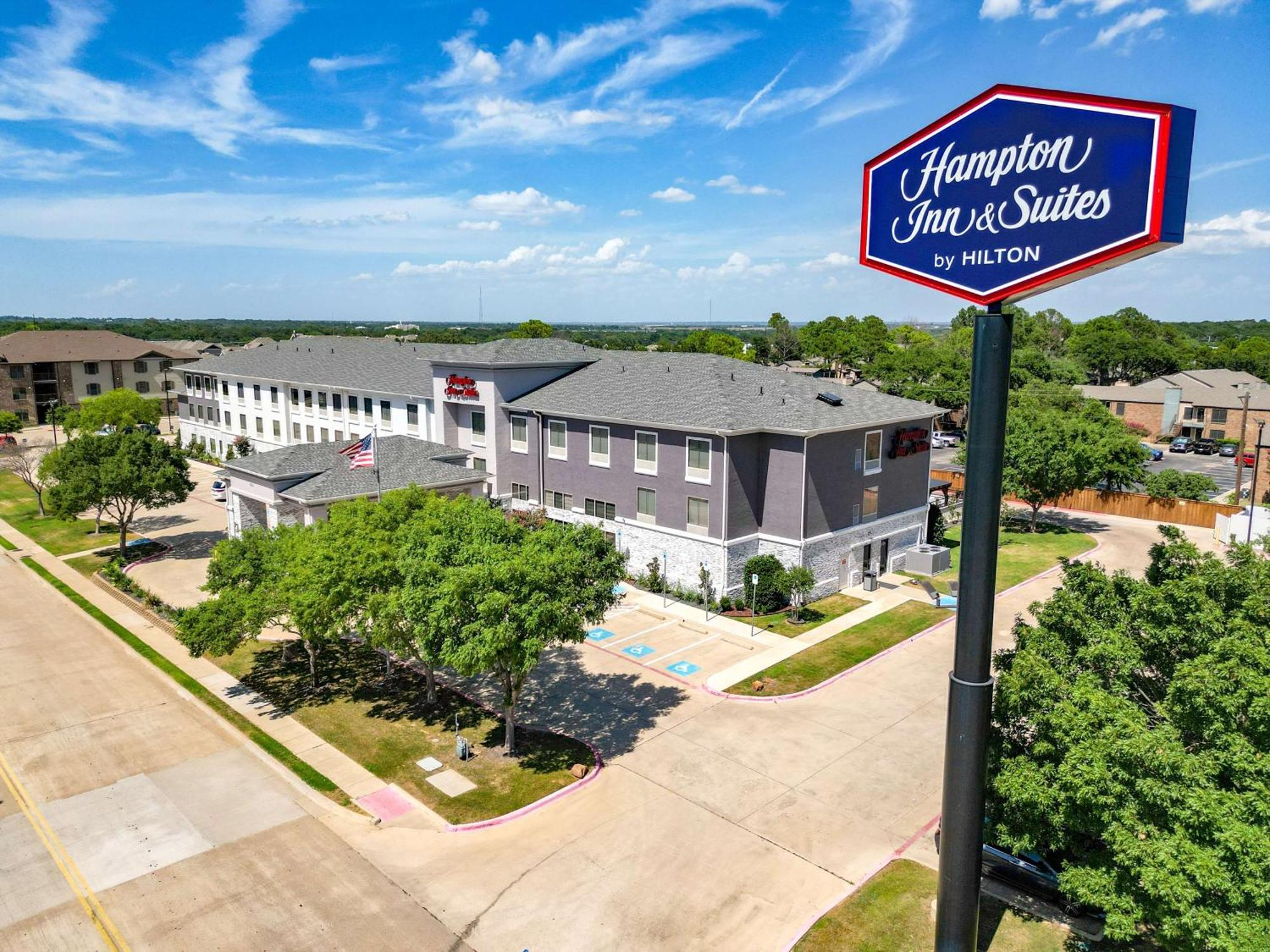 Hampton Inn & Suites Denton Eksteriør bilde