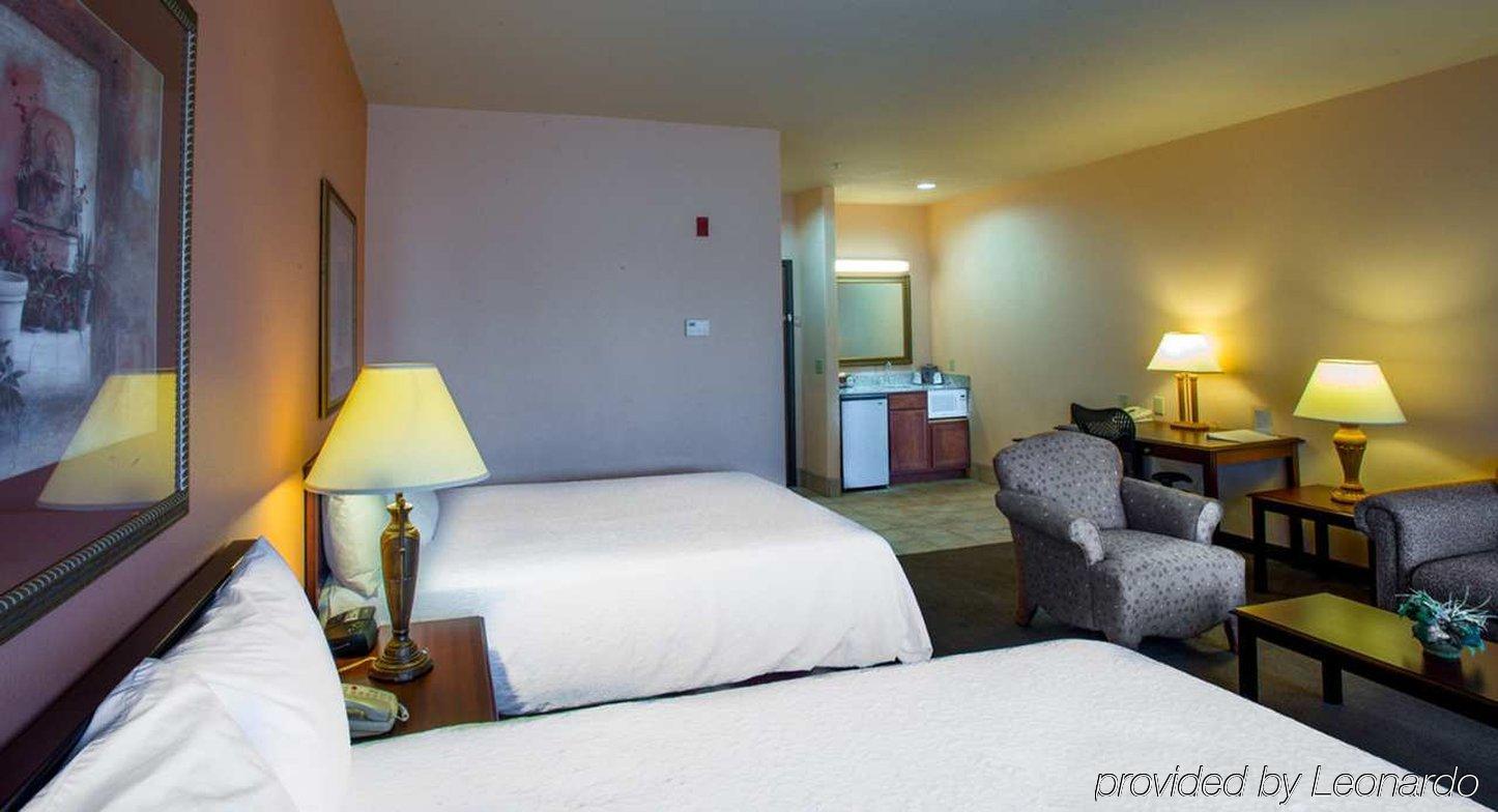 Hampton Inn & Suites Denton Eksteriør bilde