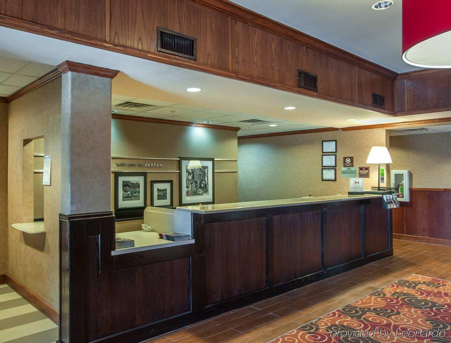 Hampton Inn & Suites Denton Eksteriør bilde